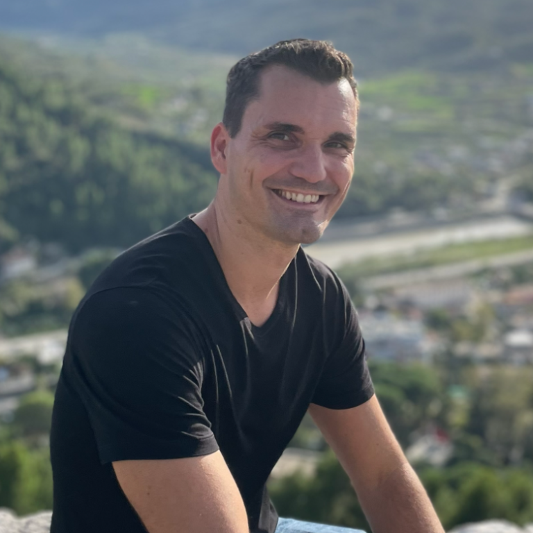 Jörg Leidinger – Autor von Reich mit Möhren